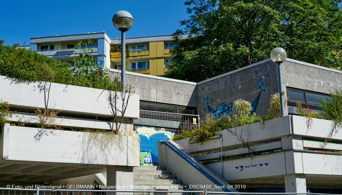 04.09.2019 - Einkaufs- und Wohnzentrum Quiddestraße in Neuperlach